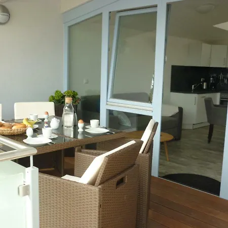 Apartment Feriewohnungen Zum Leuchtturm