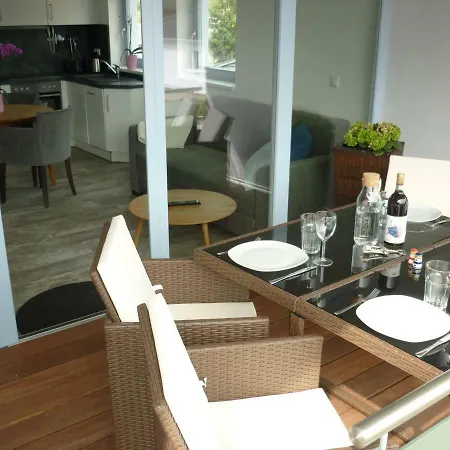 Apartment Feriewohnungen Zum Leuchtturm