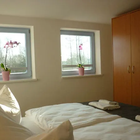 Daire Feriewohnungen Zum Leuchtturm Bastorf