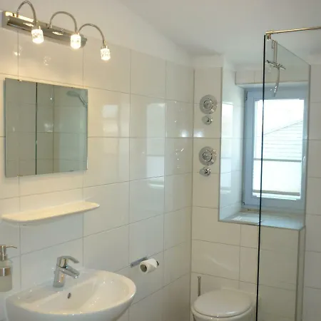 Feriewohnungen Zum Leuchtturm Bastorf